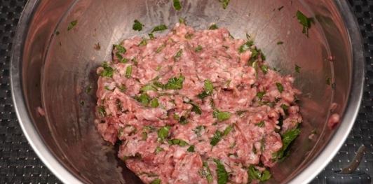 Кабачки, запечённые с фаршем и сыром