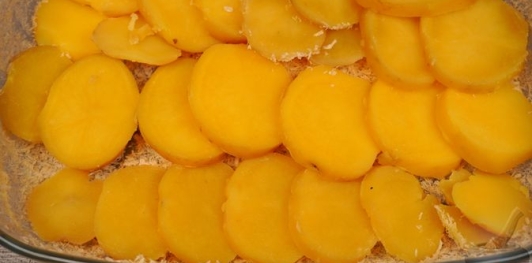 Картофельная запеканка с грибами и сыром