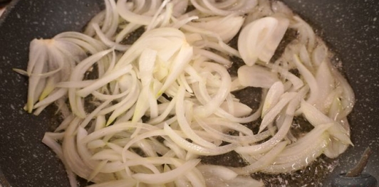 Картофельная запеканка с грибами и сыром