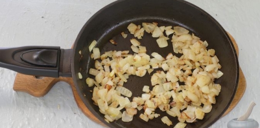Клёцки из картофеля с жареным луком
