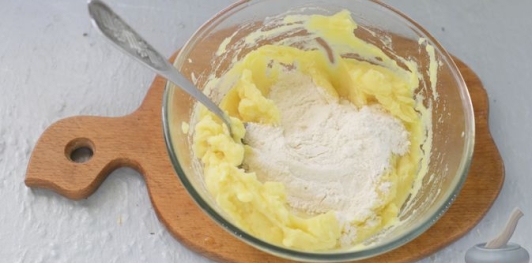 Клёцки из картофеля с жареным луком