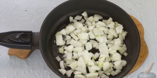 Клёцки из картофеля с жареным луком
