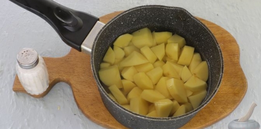 Клёцки из картофеля с жареным луком