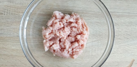 Котлеты из индейки с морковью и фетой