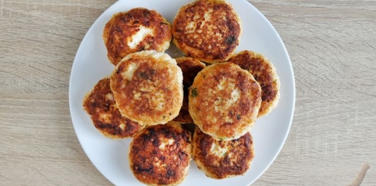 Котлеты из индейки с морковью и фетой