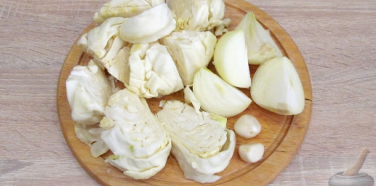 Котлеты из свинины с капустой