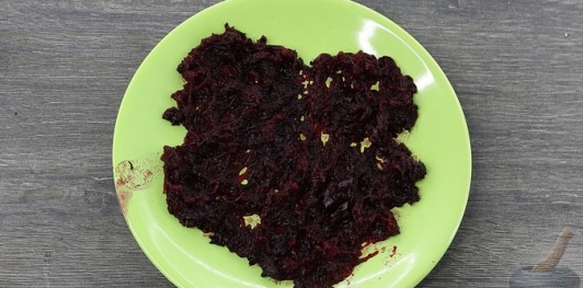 Котлеты со свеклой и жареным луком
