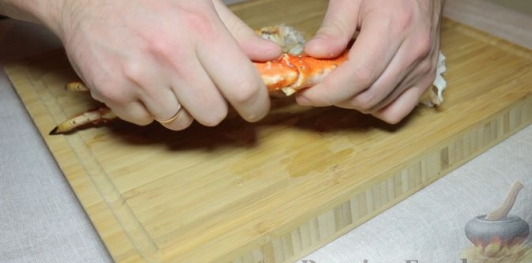 Крабовый салат с камчатским крабом