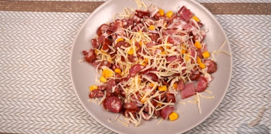 Кумпир (запечённый картофель с начинкой)