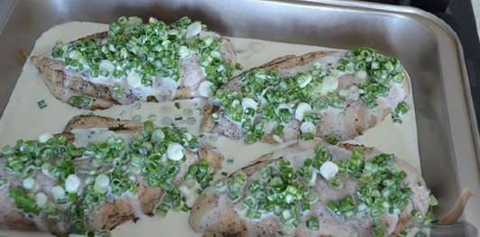 Куриная грудка в сливках