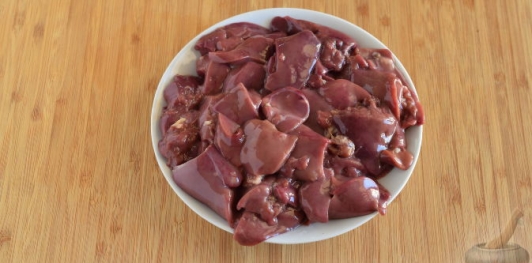 Куриная печень в апельсиновом соусе