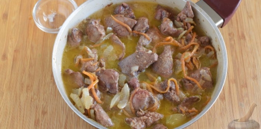 Куриная печень в апельсиновом соусе