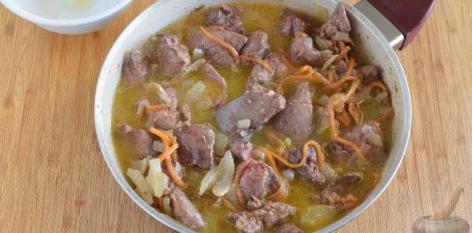 Куриная печень в апельсиновом соусе