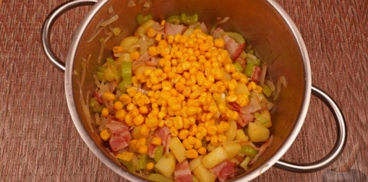 Куриный суп с кукурузой и сливками