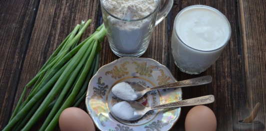 Ленивые пирожки с луком и яйцом