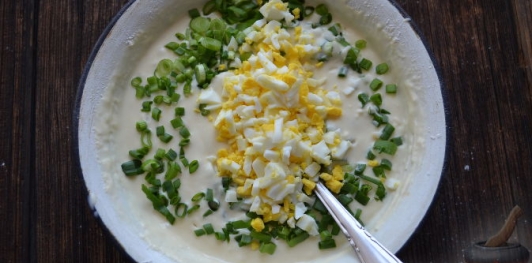 Ленивые пирожки с луком и яйцом