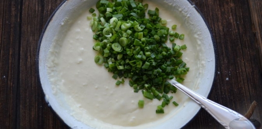 Ленивые пирожки с луком и яйцом
