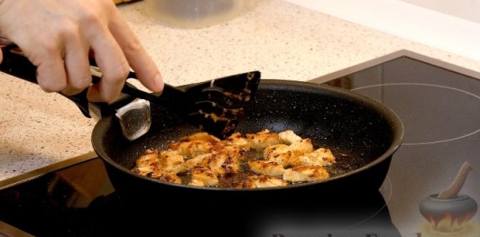 Маринов кекс (закусочный кекс с курицей)