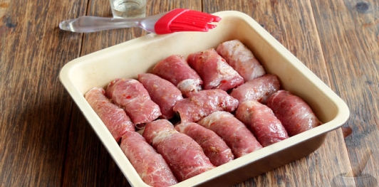 Мясные рулетики с зеленью