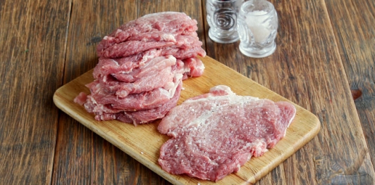 Мясные рулетики с зеленью