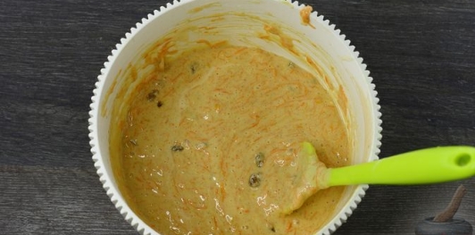Морковный пирог со сметанным кремом