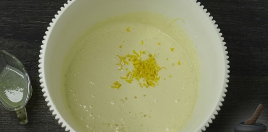 Морковный пирог со сметанным кремом