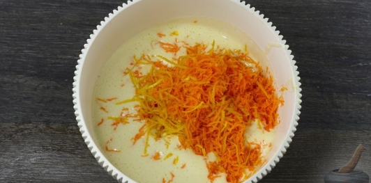Морковный пирог со сметанным кремом