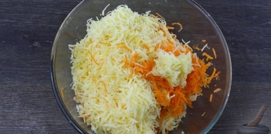 Морковный салат с сыром