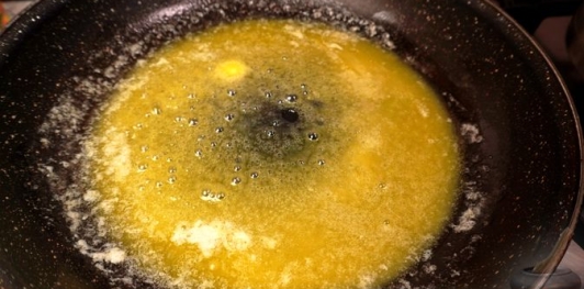Мучная халва с грецкими орехами