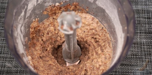 Песочный рулет с ореховой начинкой