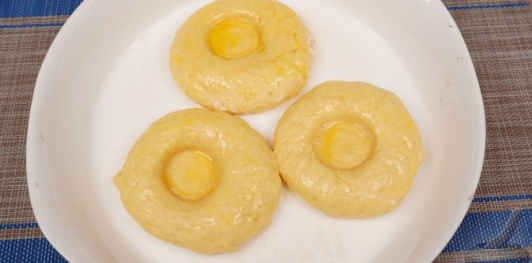 Польские калачики с луком