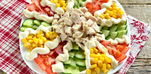 Праздничный салат с курицей