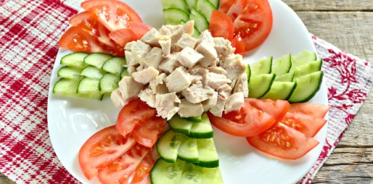 Праздничный салат с курицей