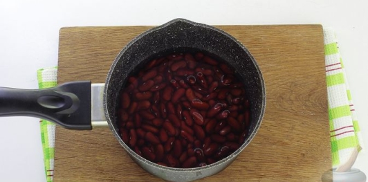 Пряный брауни из фасоли (без яиц)