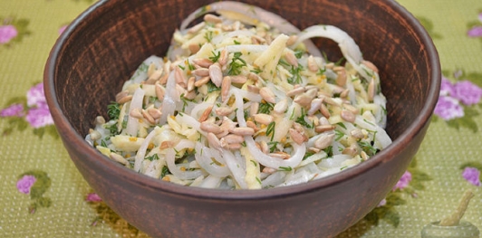 Салат с редиской