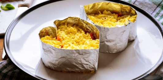 Салат "Влюблённая парочка" (с крабовыми палочками и свежими огурцами)