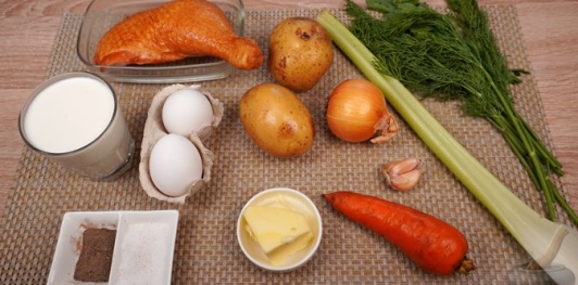 Сливочный суп с копчёной курицей