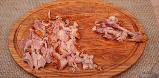 Сливочный суп с копчёной курицей