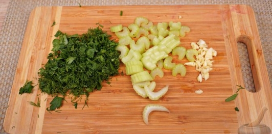 Сливочный суп с копчёной курицей