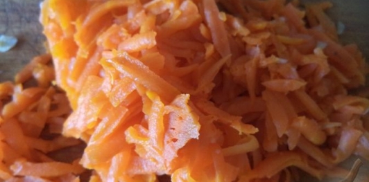 Слоеный салат с мясом "Грибная поляна"