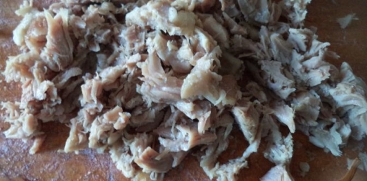 Слоеный салат с мясом "Грибная поляна"