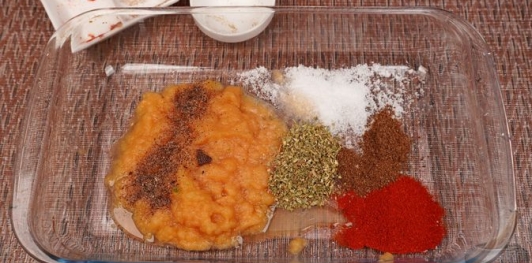 Свинина, запечённая с яблоками