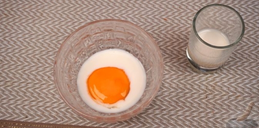 Вертута из слоёного теста с тушёной капустой и грибами
