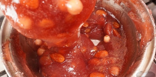 Виноградный рахат-лукум с орехами (на крахмале)