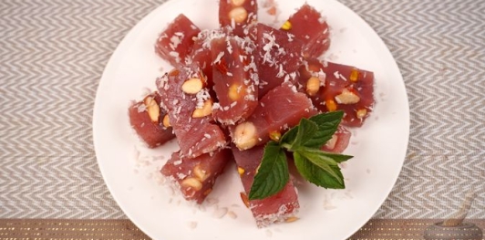 Виноградный рахат-лукум с орехами (на крахмале)
