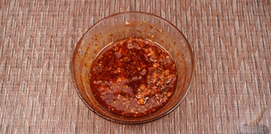 Запечённые помидоры с брынзой и орехами