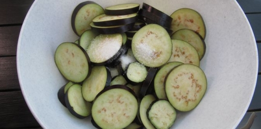 Запеканка из баклажанов и картофеля