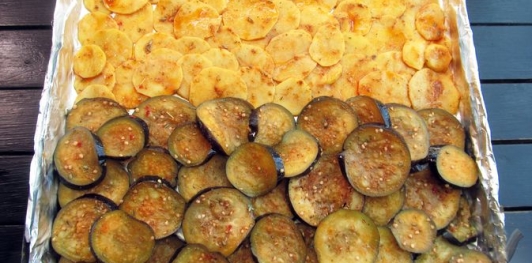 Запеканка из баклажанов и картофеля