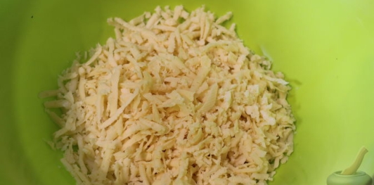 Жареный болгарский перец с сыром и зеленью