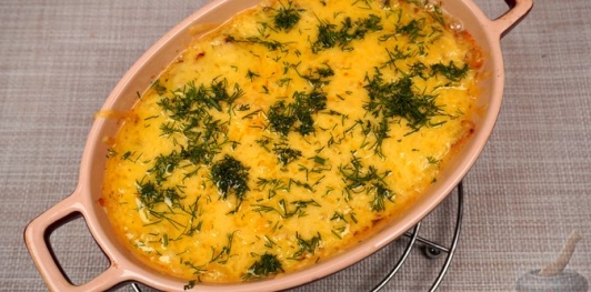 Белые грибы, запечённые с сыром и сметаной